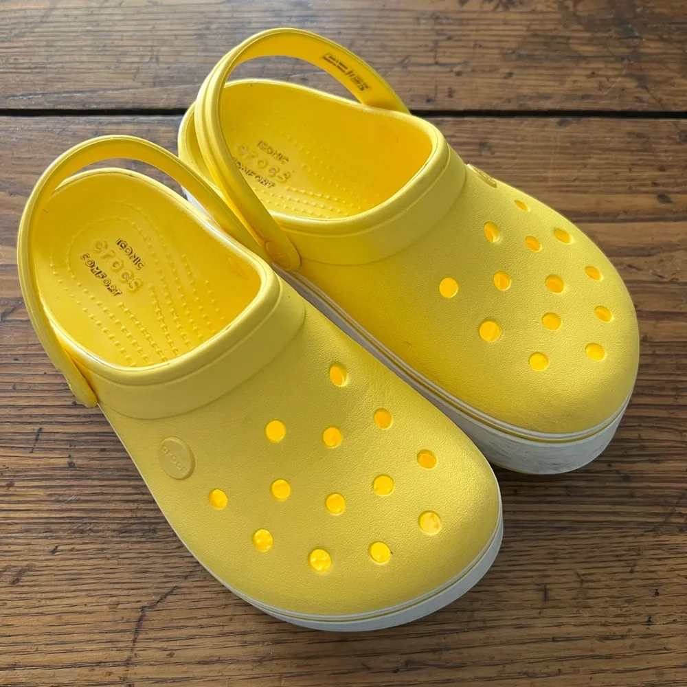 Crocs - Picture 5 of 6